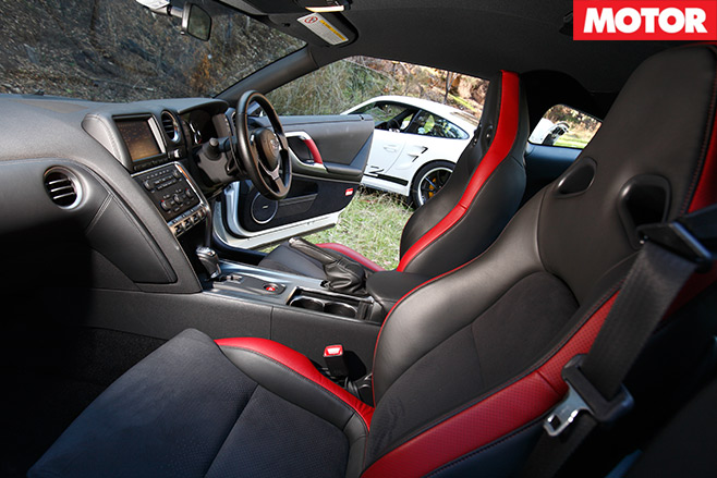 Nissan -GT-R-vs -Porsche -911-GT2-embed -7