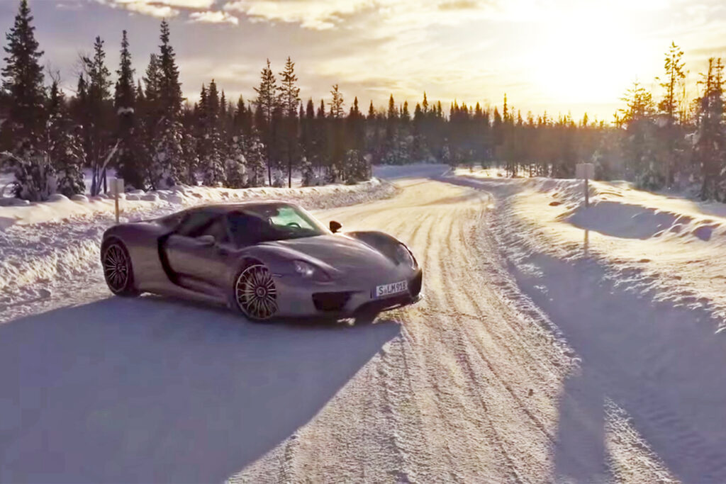 Porsche 918 Spyder on ice