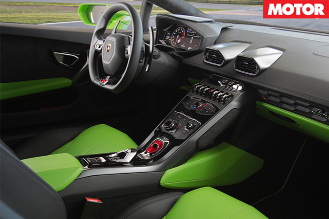 Lamborghini Huracan interior