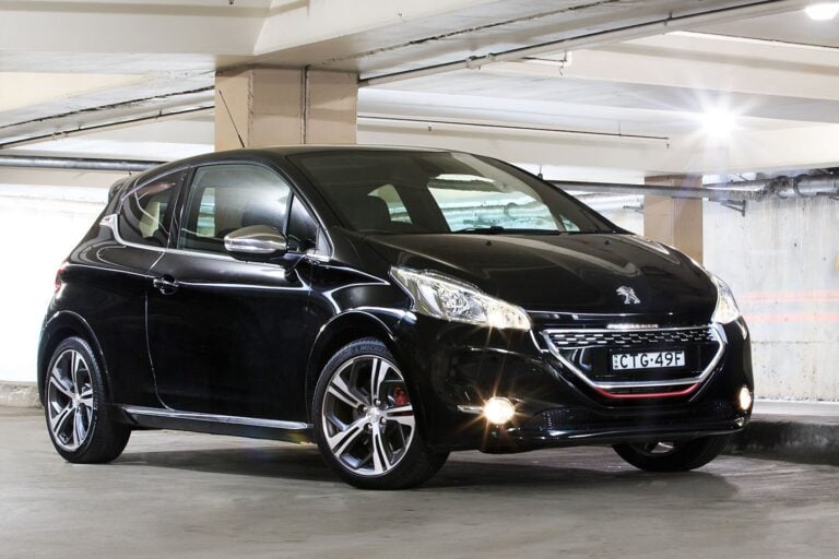 2014 Peugeot 208 GTi