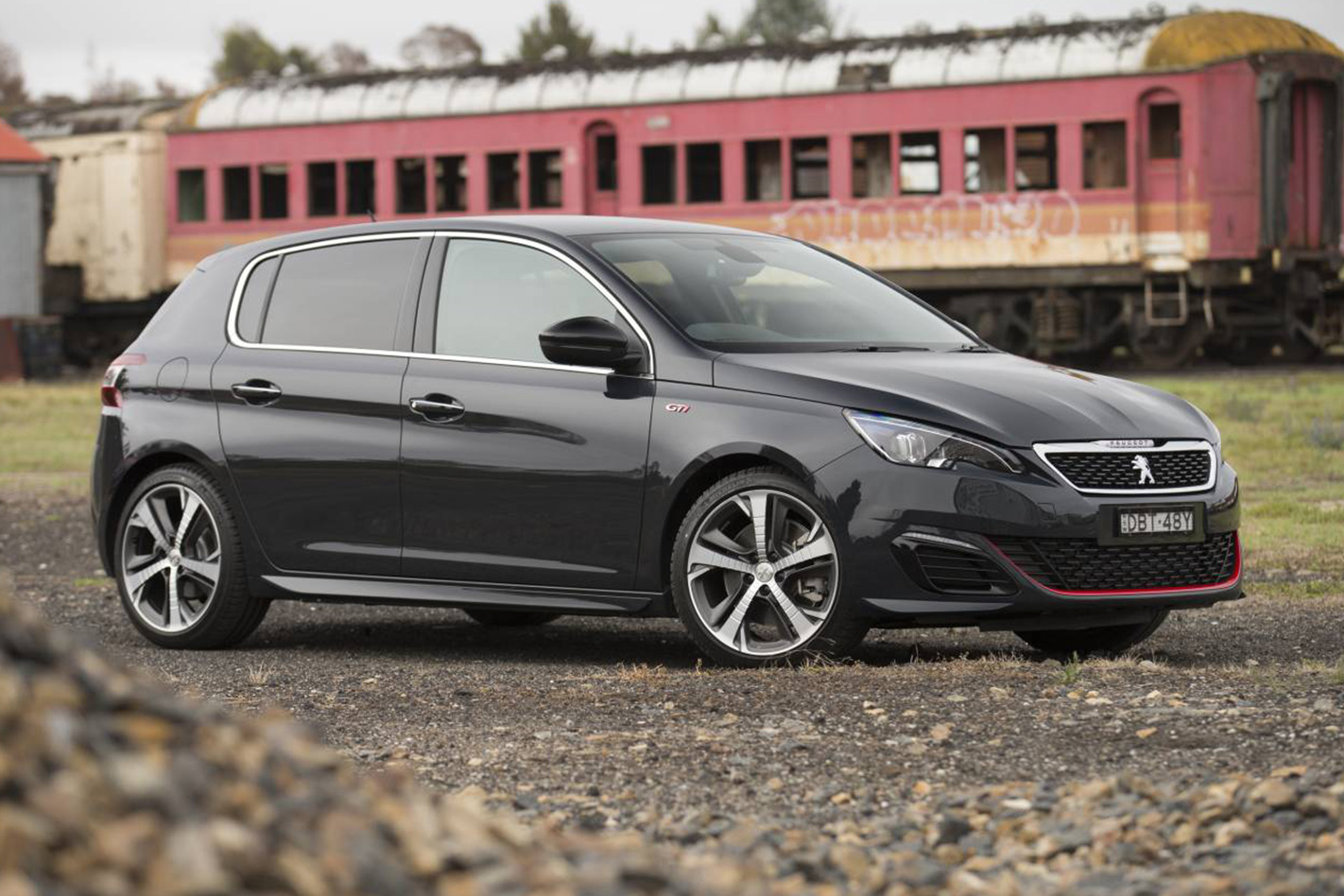 2015 Peugeot 308 GTi 250.jpg