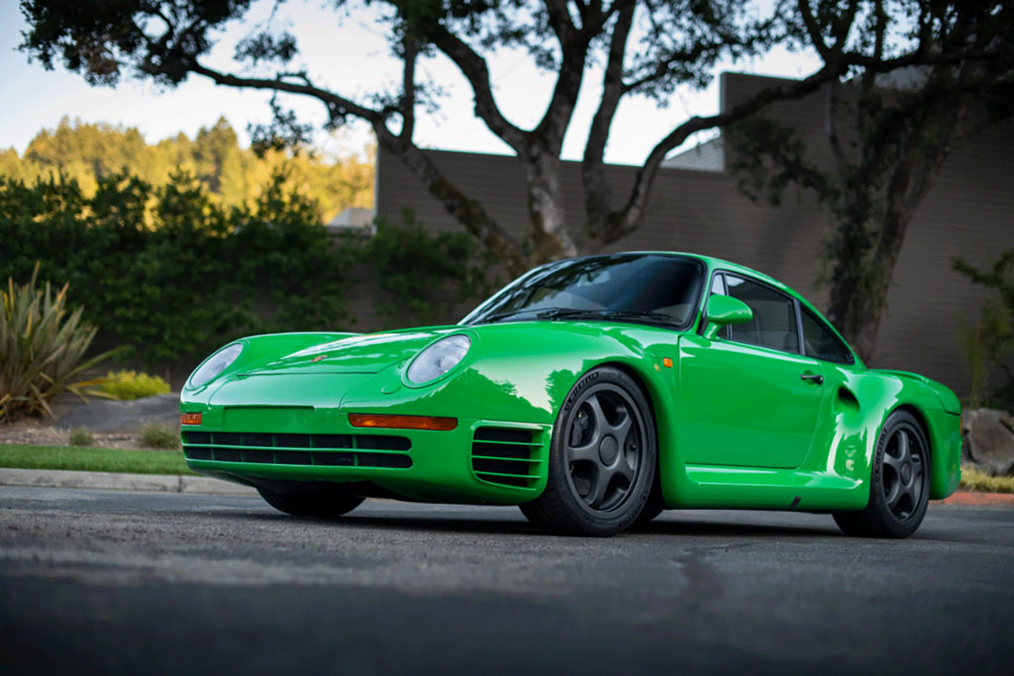 Porsche 959 restomod by Canepa