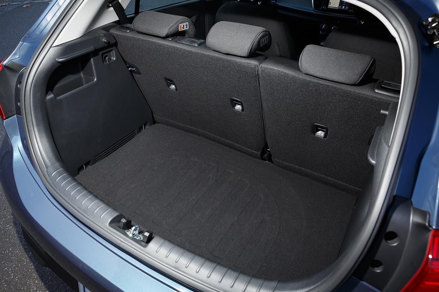 2017 Kia Rio boot