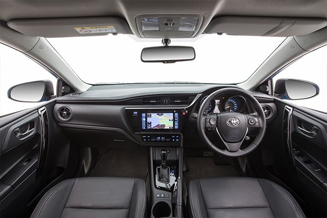 Toyota -corolla -zr -hatch -interior