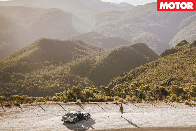 Ferrari F12 Berlinetta 8