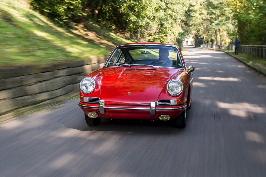 Porsche 901 gets no-expense-spared resto