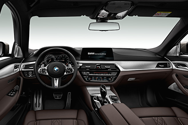 2018 BMW M550d xDrive interior