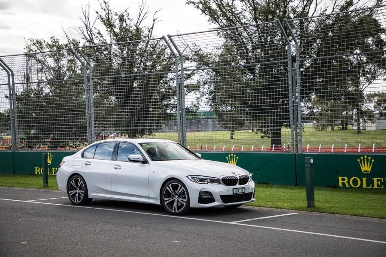 2020 BMW 320i Review