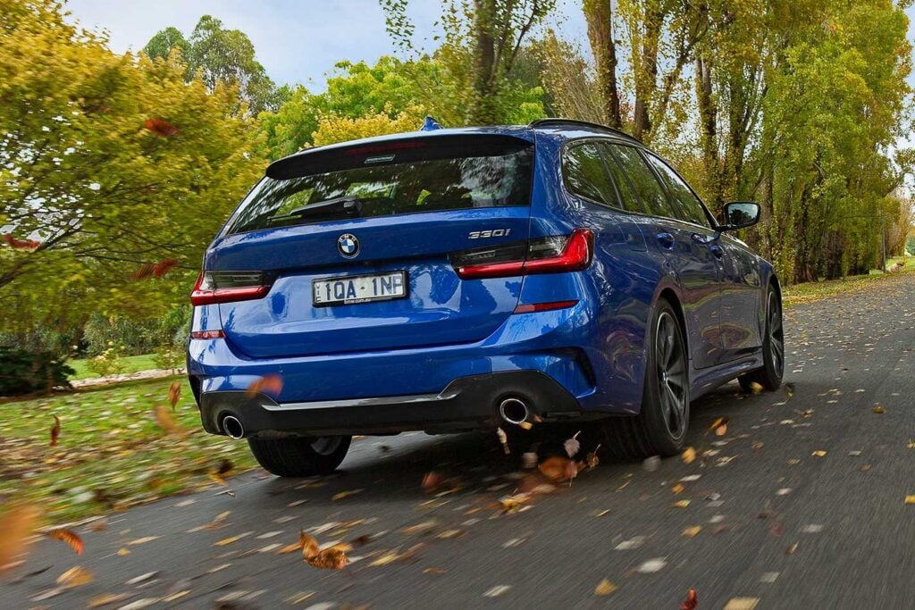 BMW 330i Touring review