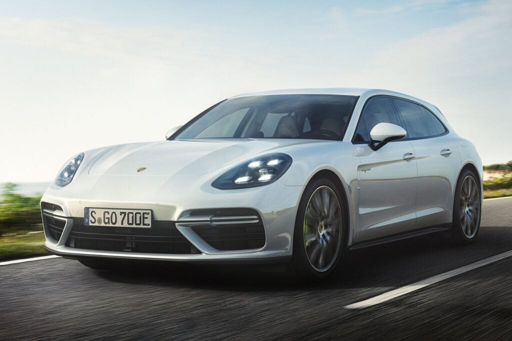 Porsche hybrid Panamera Turismo