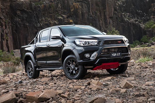 2017 Toyota Hilux SR5 TRD black