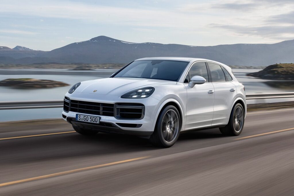 2017 Frankfurt Motor Show: 2018 Porsche Cayenne Turbo revealed