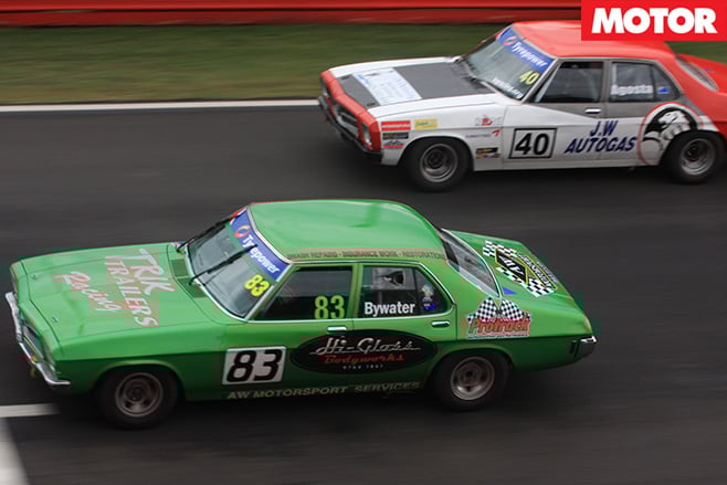 Holden hq racing 4