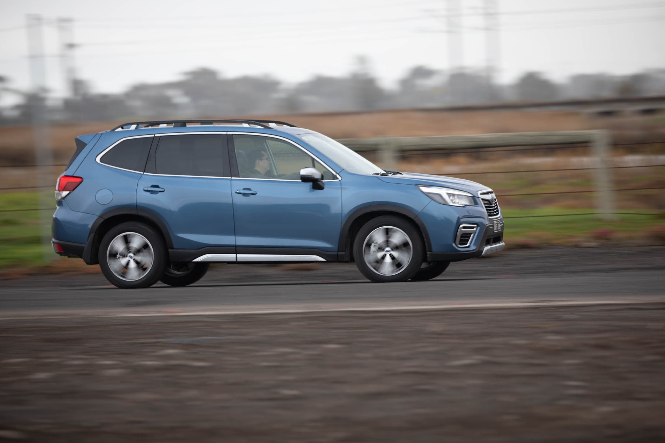 subaru forester 2.0i-s
