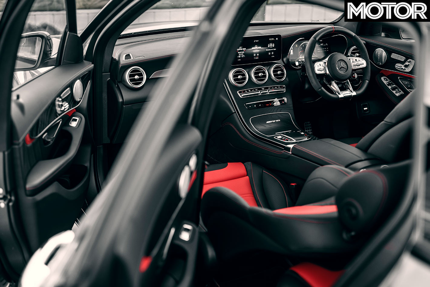 Mercedes-Benz GLC63 S interior