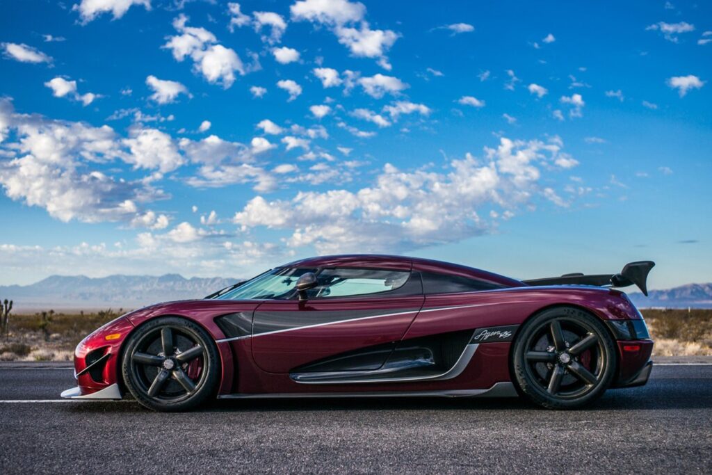 Koenigsegg Agera RS side