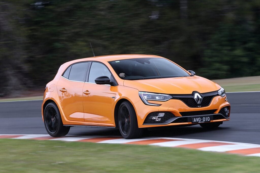 Renault Megane RS cornering on track