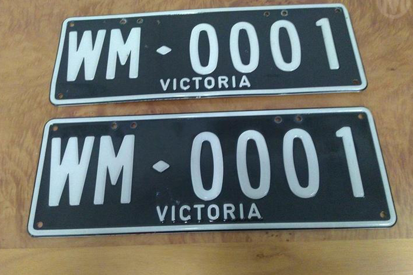 holden number plates