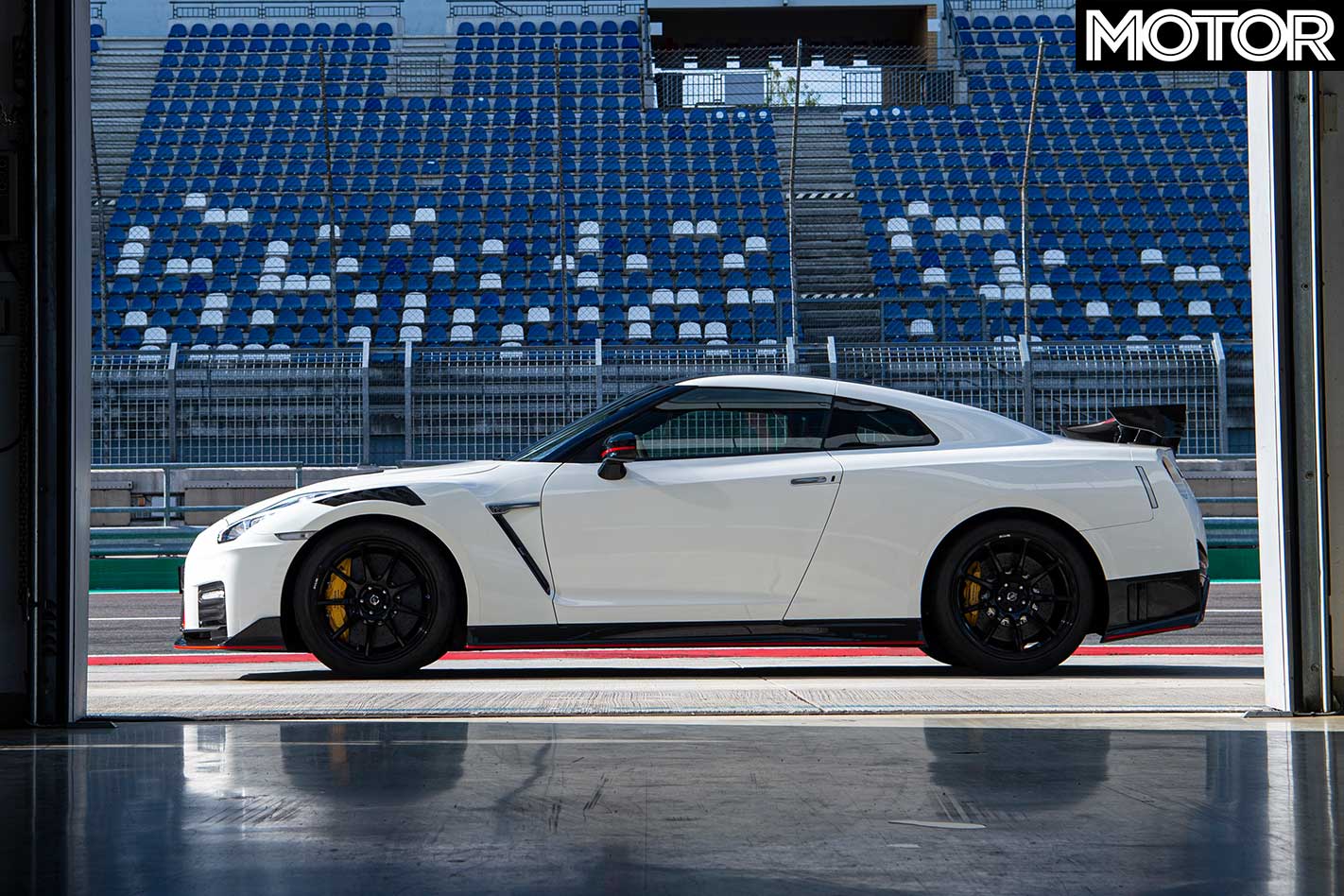 2020 Nissan GT-R Nismo profile