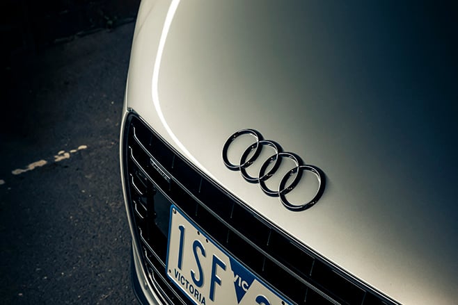 Audi R8 badge