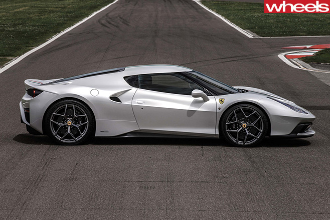 Ferrari -458-MM-Speciale -front -side