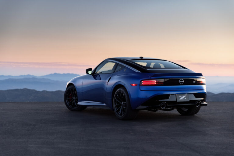 2023 Nissan Z rear static