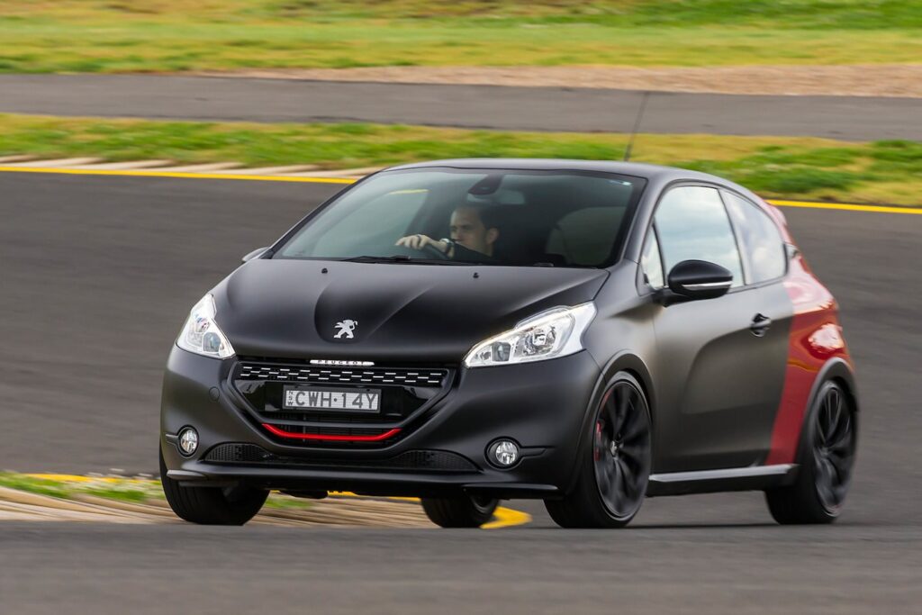 Peugeot 208 GTi likely to score LSD, race suspension option