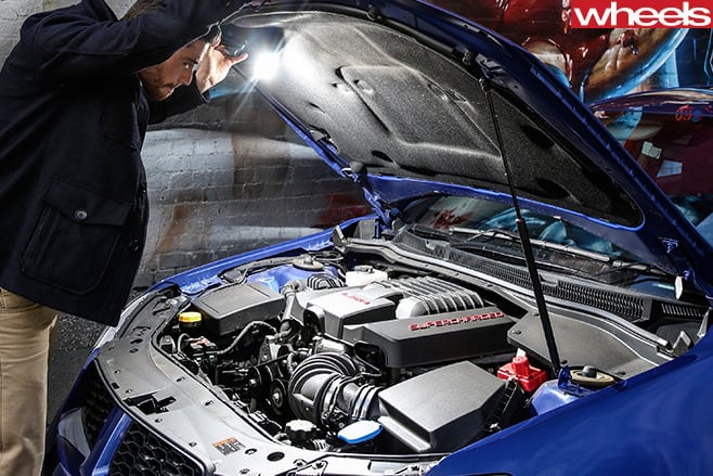 HSV-Clubsport -R8-Tourer -engine