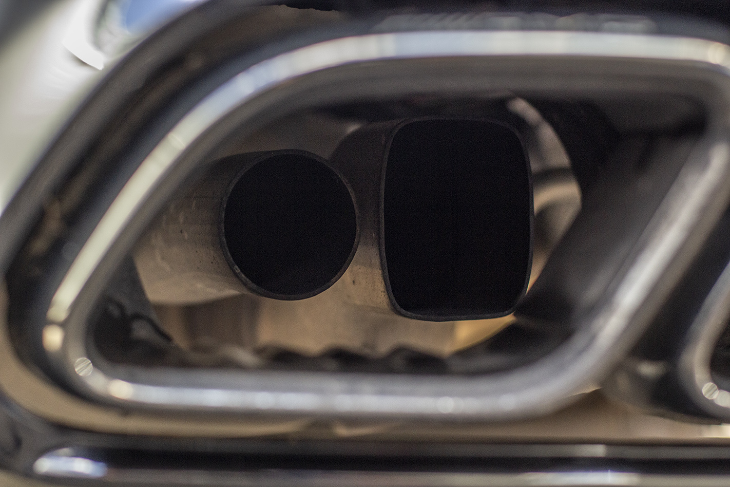 fake exhaust