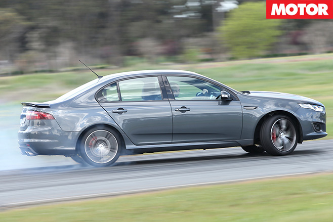 Ford falcon xr6 driving