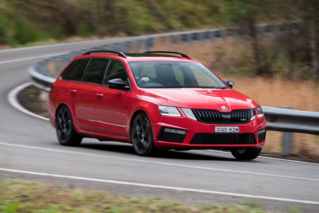 Skoda Octavia RS245 Wagon red