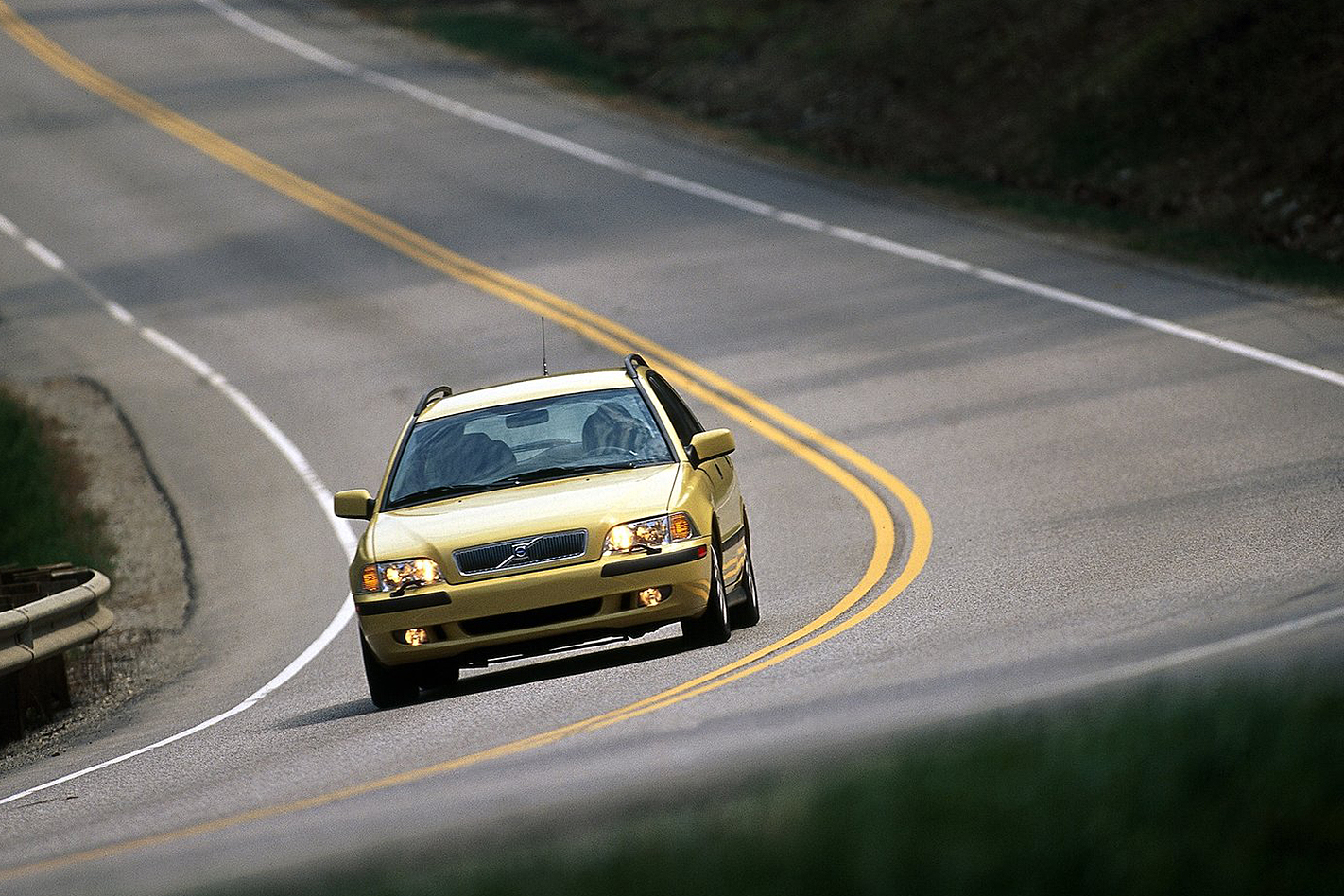 Volvo V40 2001