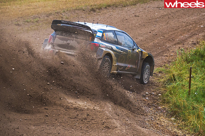 VW-rally -car -driving -rear
