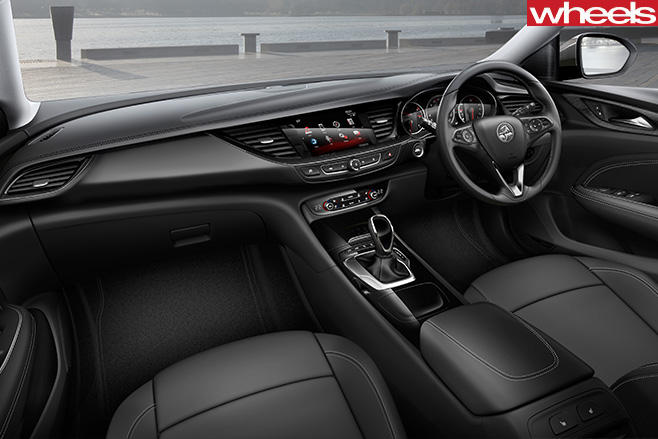2018-Holden -Commodore -Interior