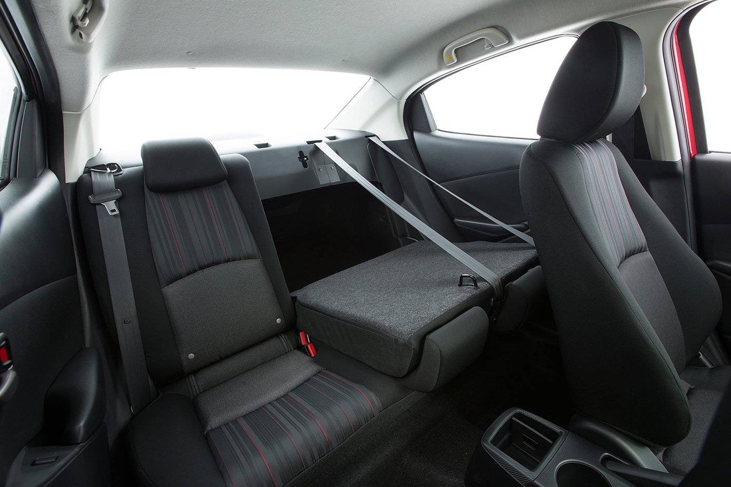 2015 Mazda 2 Sedan review