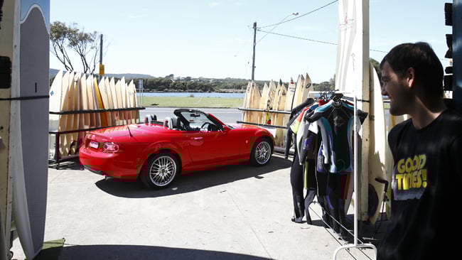 /img/motoring/Motor/mx5_2.jpg