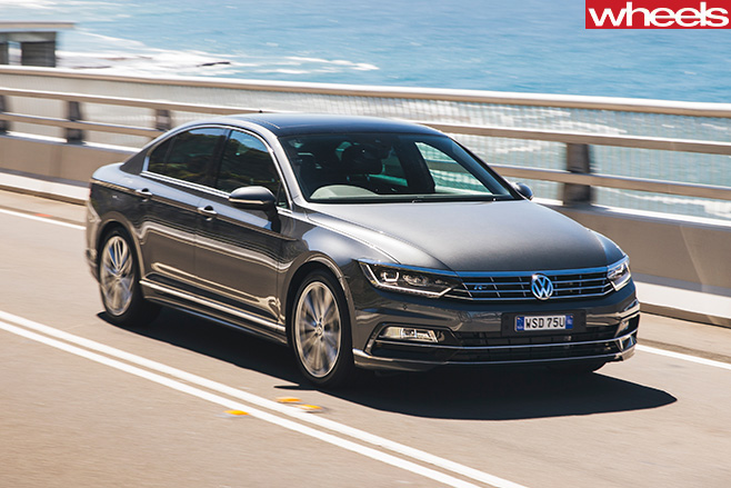 Volkswagen -Passat -front -side