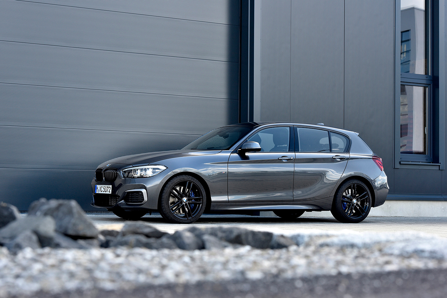 BMW M140i