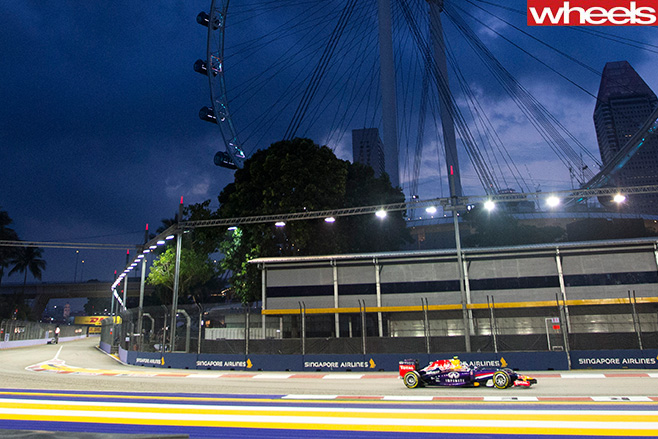 Daniel -Ricciardo -racing -in -F1-