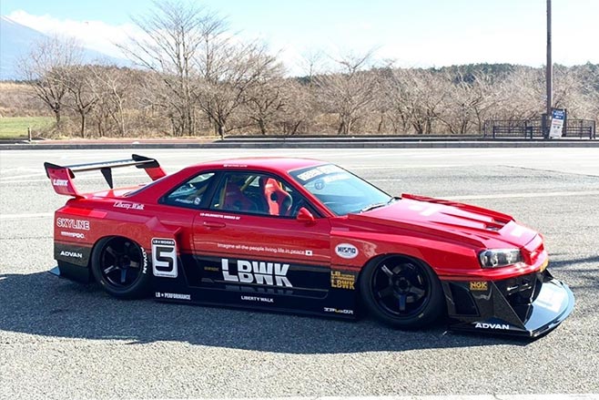 Liberty Walk Nissan R34 GT-R Super Silhouette