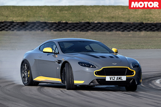 Aston Martin V12 Vantage S