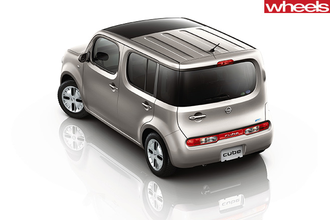 Nissan -Cube