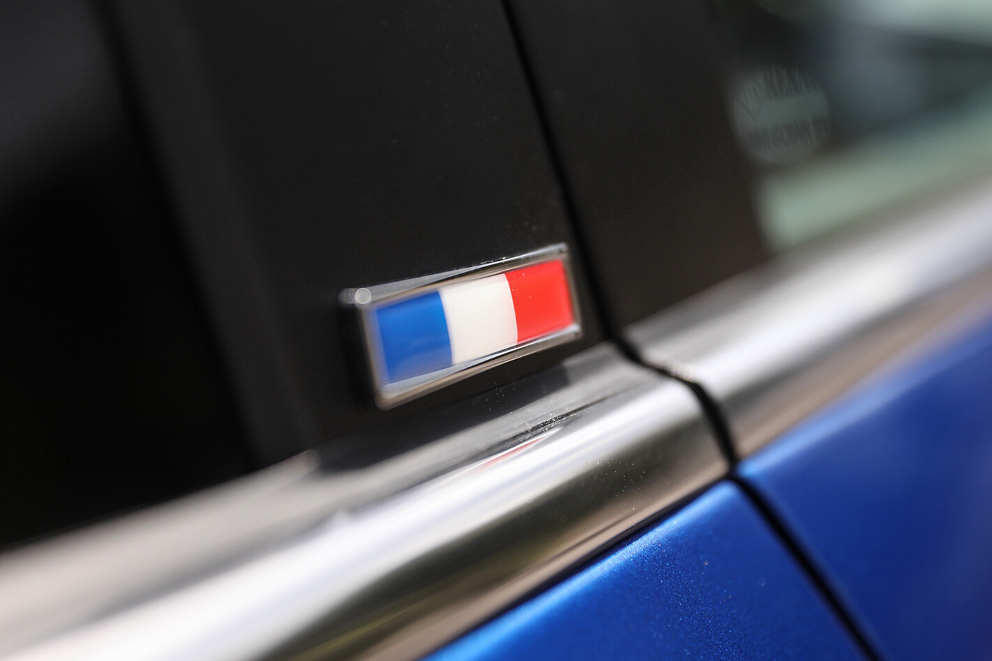 Renault Kadjar flag