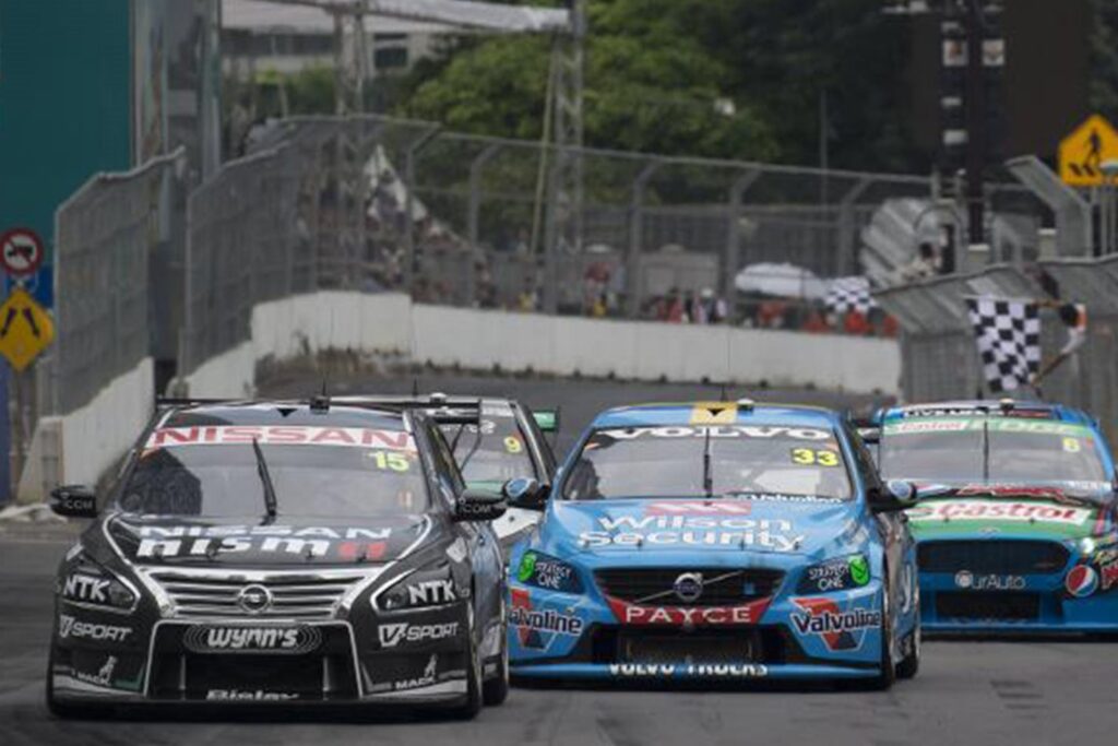 V8 Supercars Malaysian race