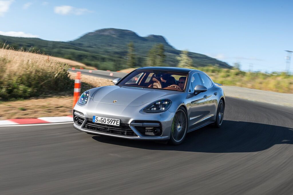 2018 Porsche Panamera Turbo S E-Hybrid quick review
