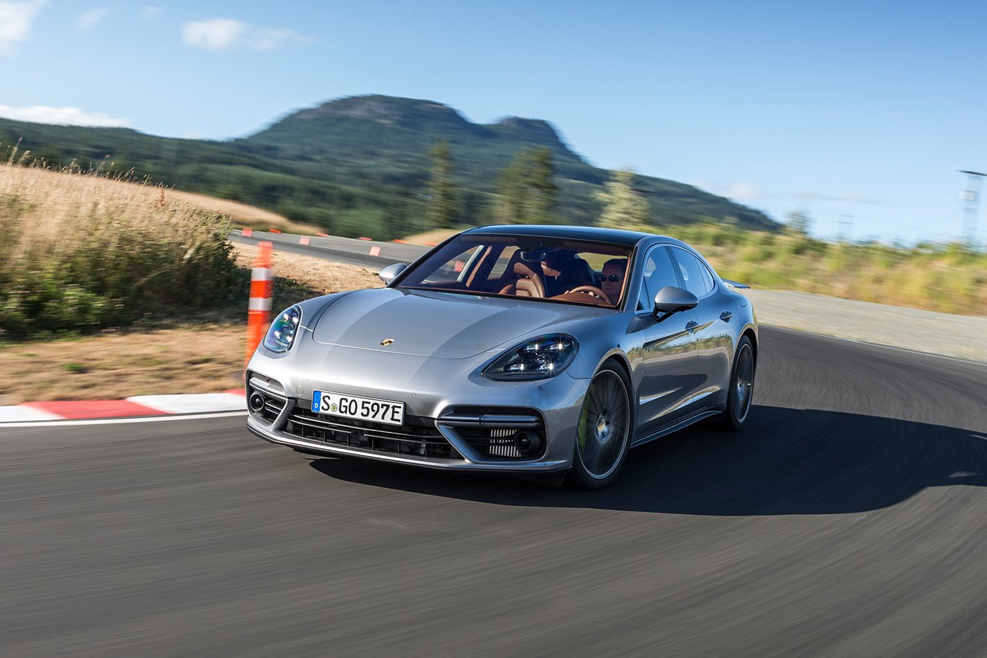 2018 Porsche Panamera Turbo S E-Hybrid quick review