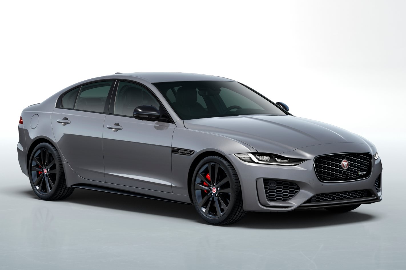 2021 Jaguar XE Black