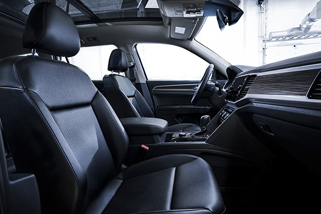 2018 Volkswagen Atlas R-Line interior