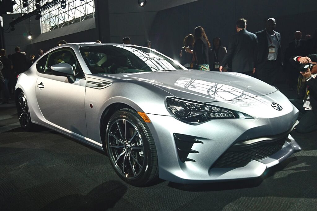 New Toyota 86 revealed