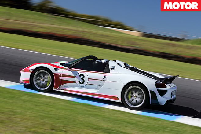 Porsche 918 spyder side driving